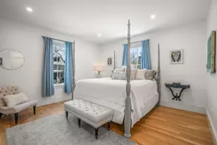 15 Sterling St, Newton, MA 02465 - Photo 16