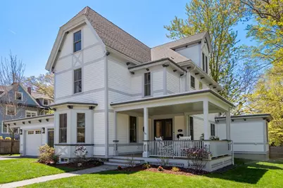 15 Sterling St, Newton, MA 02465 - Photo 1