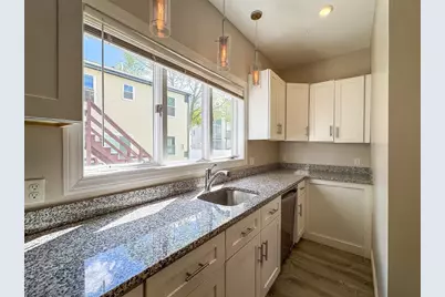 123-125 Laurel St, Malden, MA 02148 - Photo 22