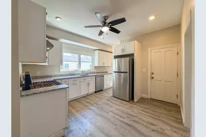 123-125 Laurel St, Malden, MA 02148 - Photo 12