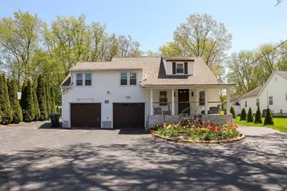 11 Hampton St, Auburn, MA 01501 - Photo 1