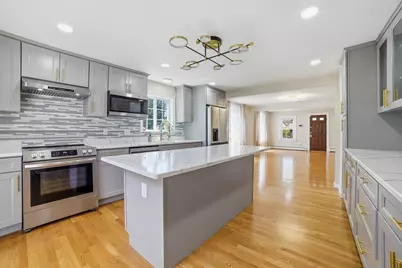 11 Hampton St, Auburn, MA 01501 - Photo 10