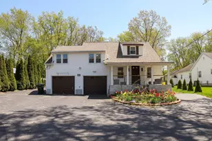 11 Hampton St, Auburn, MA 01501 - Photo 1