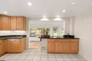 4 Strout Ave, Lynnfield, MA 01940 - Photo 16