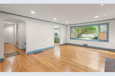 4 Strout Ave, Lynnfield, MA 01940 - Photo 10