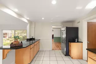 4 Strout Ave, Lynnfield, MA 01940 - Photo 18