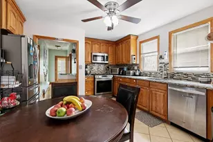 292 Broadway, Malden, MA 02148 - Photo 10