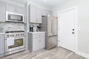 11 Stuart St, Everett, MA 02149 - Photo 8