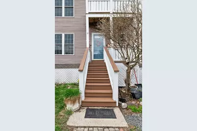 63 Ellerton St, Revere, MA 02151 - Photo 2