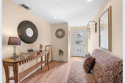 63 Ellerton St, Revere, MA 02151 - Photo 6