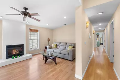 63 Ellerton St, Revere, MA 02151 - Photo 8