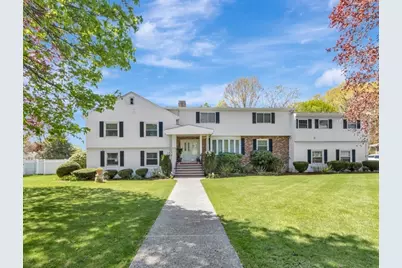 16 Indian Rock Dr #1, Saugus, MA 01906 - Photo 1