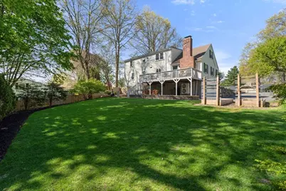 22 Crest Rd, Framingham, MA 01702 - Photo 4