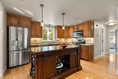 22 Crest Rd, Framingham, MA 01702 - Photo 12