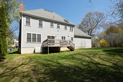 28 Rosedale Ave, Shrewsbury, MA 01545 - Photo 4