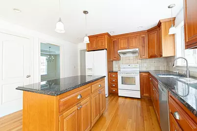 28 Rosedale Ave, Shrewsbury, MA 01545 - Photo 16