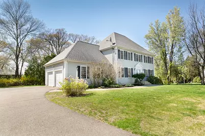 28 Rosedale Ave, Shrewsbury, MA 01545 - Photo 2