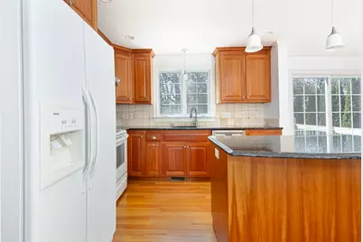 28 Rosedale Ave, Shrewsbury, MA 01545 - Photo 18
