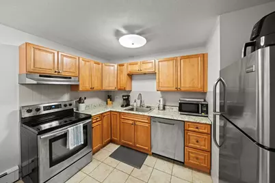 295 Main St #15, Reading, MA 01867 - Photo 4