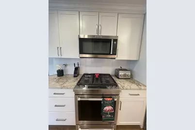1400 Centre St #201, Boston, MA 02131 - Photo 4