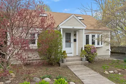 64 High St, Rockport, MA 01966 - Photo 2