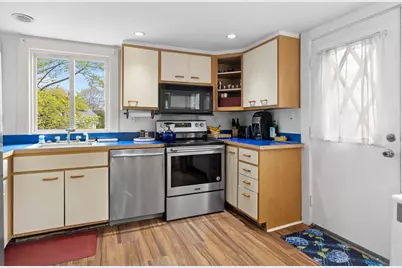 64 High St, Rockport, MA 01966 - Photo 8