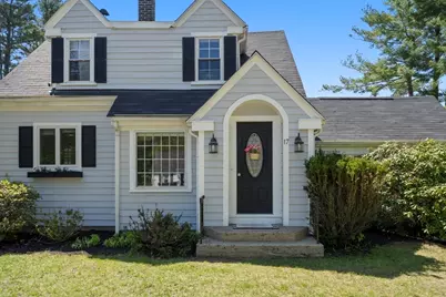 17 Dalton, Holbrook, MA 02343 - Photo 2