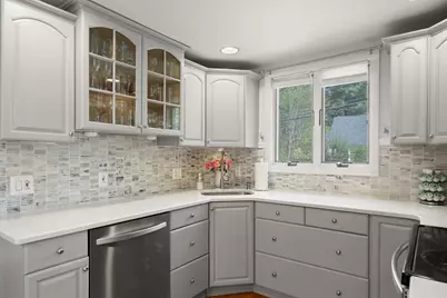 17 Dalton, Holbrook, MA 02343 - Photo 8