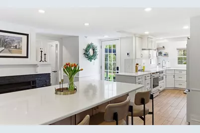 5 Great Rd, Bedford, MA 01730 - Photo 2