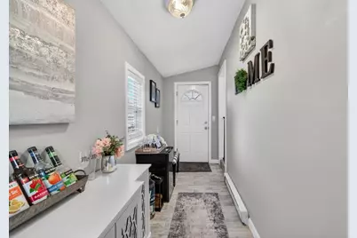423 Textile Ave, Dracut, MA 01826 - Photo 12