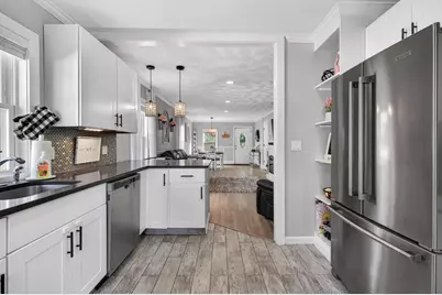 423 Textile Ave, Dracut, MA 01826 - Photo 4