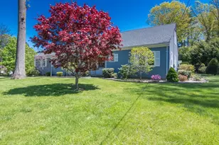 51 Edgewater Rd, Agawam, MA 01001 - Photo 2