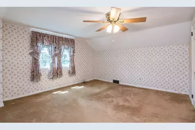 51 Edgewater Road, Agawam, MA 01001 - Photo 32