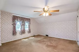 51 Edgewater Rd, Agawam, MA 01001 - Photo 32