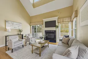 35 Glen Ct, Southborough, MA 01772 - Photo 8