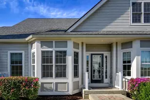 35 Glen Ct, Southborough, MA 01772 - Photo 2