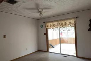 579 Church St, Northbridge, MA 01588 - Photo 18