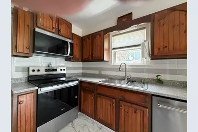 579 Church Street, Northbridge, MA 01588 - Photo 8