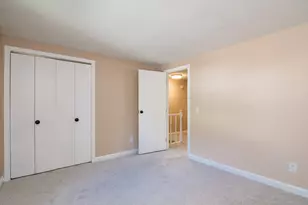 90 Plantation Dr, Agawam, MA 01001 - Photo 10