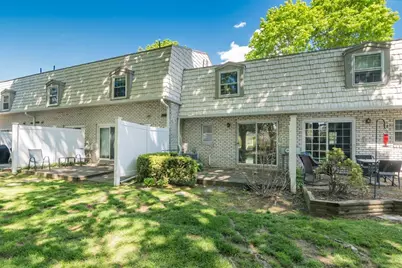 90 Plantation Dr #90, Agawam, MA 01001 - Photo 20