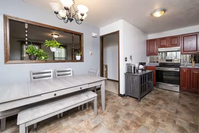 60 N East St, Holyoke, MA 01040 - Photo 18