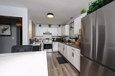 60 N East St, Holyoke, MA 01040 - Photo 8
