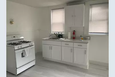 19 Meacham St #01, Somerville, MA 02145 - Photo 2