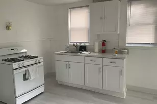 19 Meacham St, Somerville, MA 02145 - Photo 2