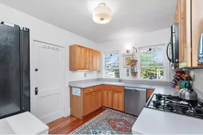 91 Aldrich St #1, Boston, MA 02131 - Photo 12