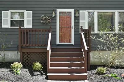 6 Ivy Ln, Reading, MA 01867 - Photo 2