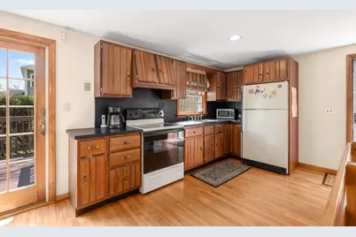 6 Ivy Ln, Reading, MA 01867 - Photo 8