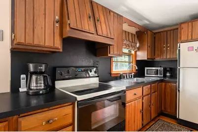 6 Ivy Ln, Reading, MA 01867 - Photo 6