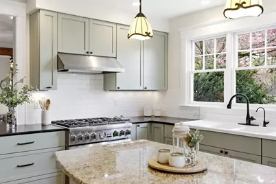 111 West St, Hadley, MA 01035 - Photo 8