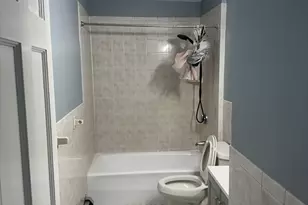 7 Gayland St, Boston, MA 02125 - Photo 10